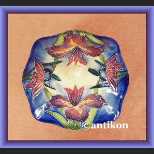 Porcelanowa cukierniczka ręcznie malowana bomboniera