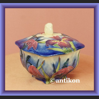 Porcelanowa cukierniczka ręcznie malowana bomboniera