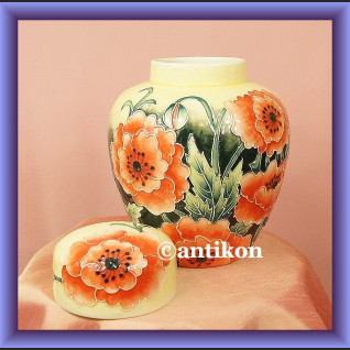 Wazon z porcelany ręcznie malowany kwiaty maki Wazon z porcelany ręcznie malowany kwiaty maki