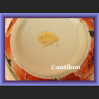 Wazon z porcelany ręcznie malowany kwiaty maki Wazon z porcelany ręcznie malowany kwiaty maki