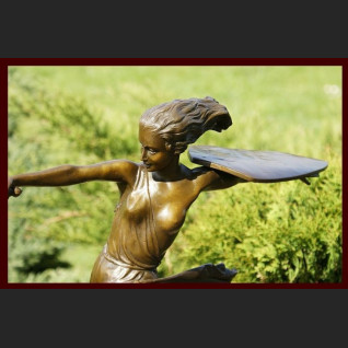 RZEŹBA PIĘKNEJ WOJOWNICZEJ AMAZONKI BRĄZ RZEŹBA PIĘKNEJ WOJOWNICZEJ AMAZONKI BRĄZ