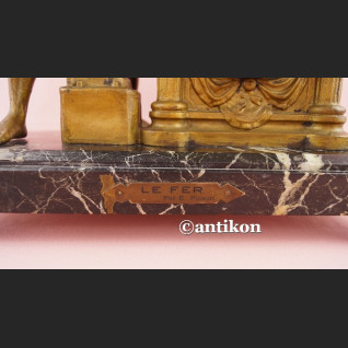 Zegar kominkowy Kowal stary francuski Zegar kominkowy Kowal stary francuski