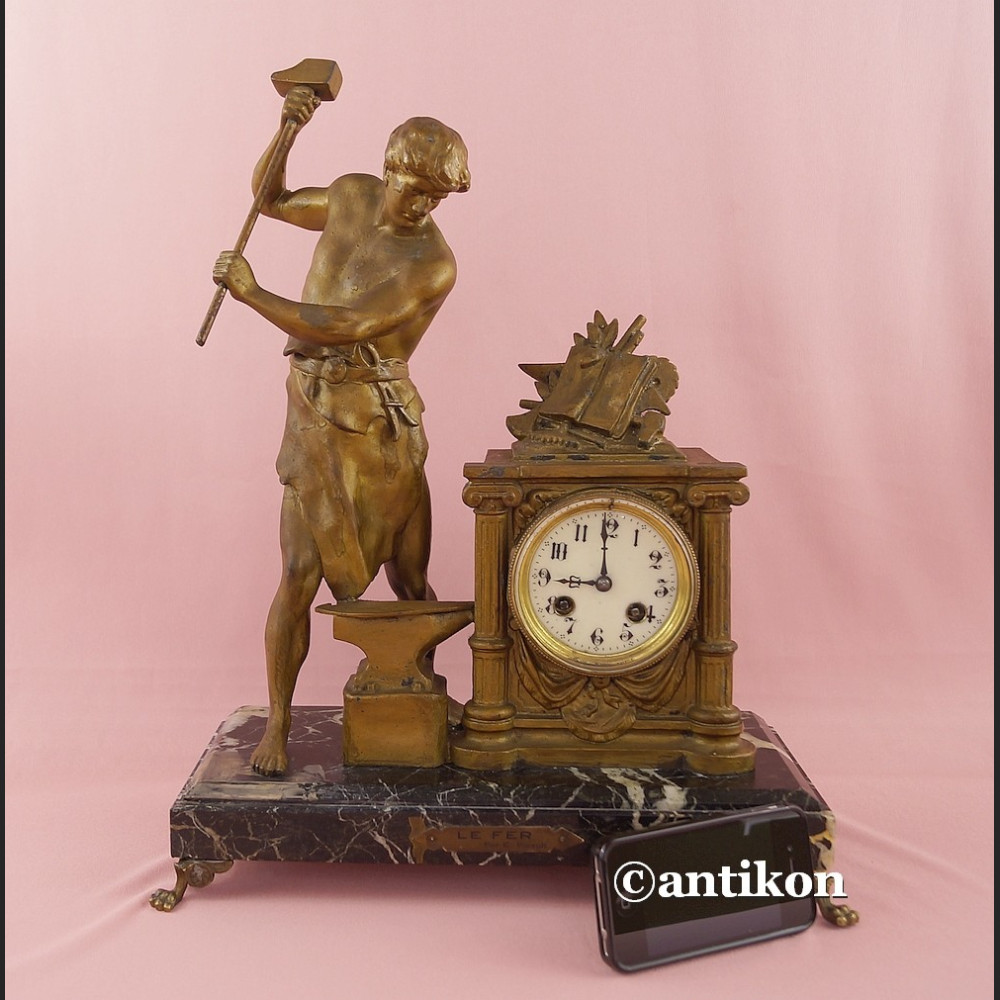 Zegar kominkowy Kowal stary francuski Zegar kominkowy Kowal stary francuski