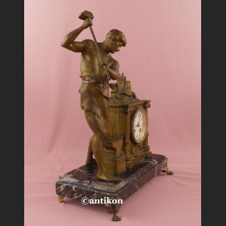 Zegar kominkowy Kowal stary francuski Zegar kominkowy Kowal stary francuski