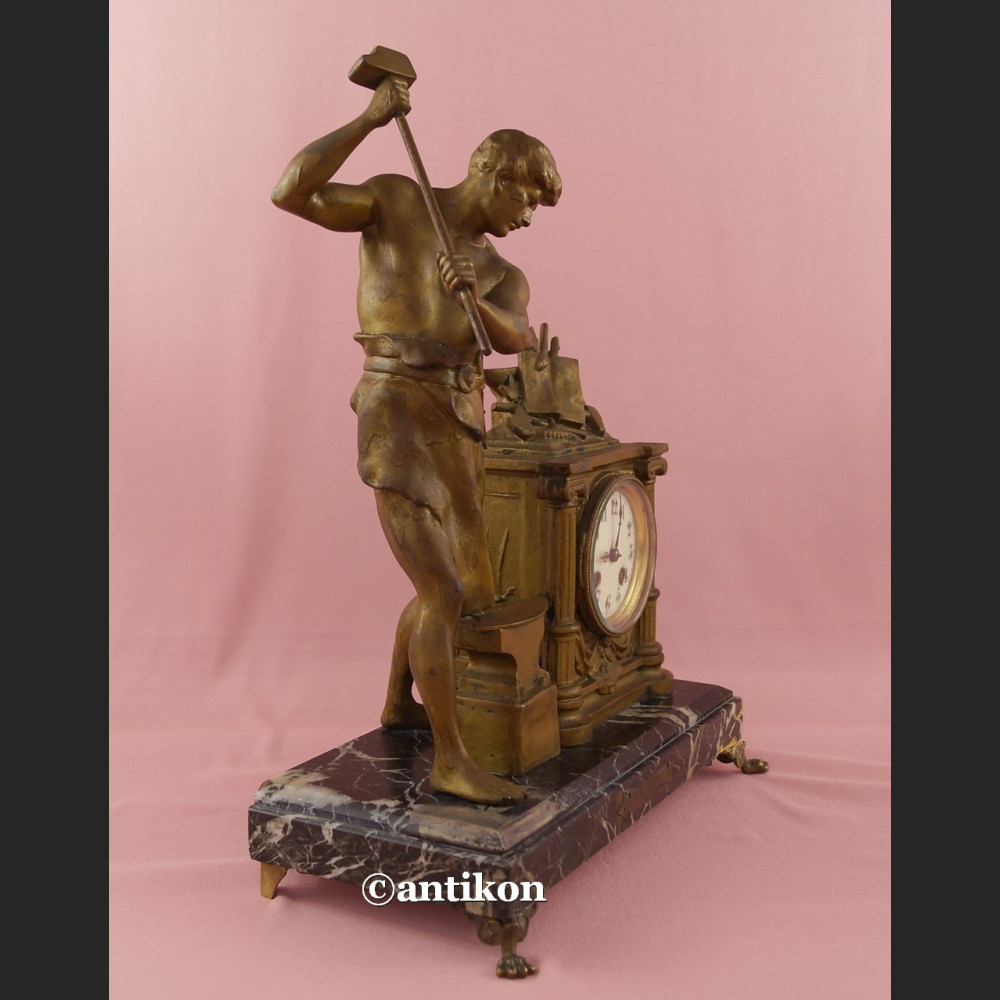 Zegar kominkowy Kowal stary francuski Zegar kominkowy Kowal stary francuski