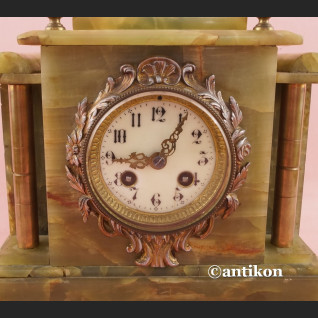 Zegar kominkowy stary z onyksu zielony marmur Zegar kominkowy stary z onyksu zielony marmur