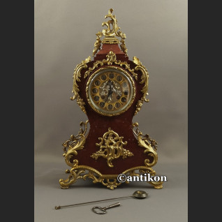 Stary zegar kominkowy w stylu Boulle Stary zegar kominkowy w stylu Boulle