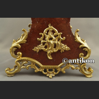 Stary zegar kominkowy w stylu Boulle Stary zegar kominkowy w stylu Boulle