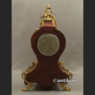 Stary zegar kominkowy w stylu Boulle Stary zegar kominkowy w stylu Boulle