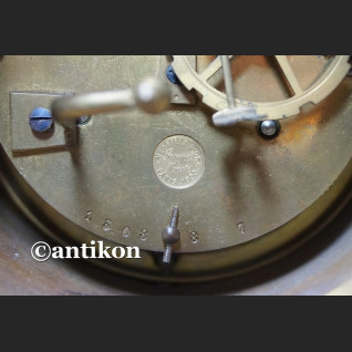 Stary zegar z różowego marmuru Francja 1900r 