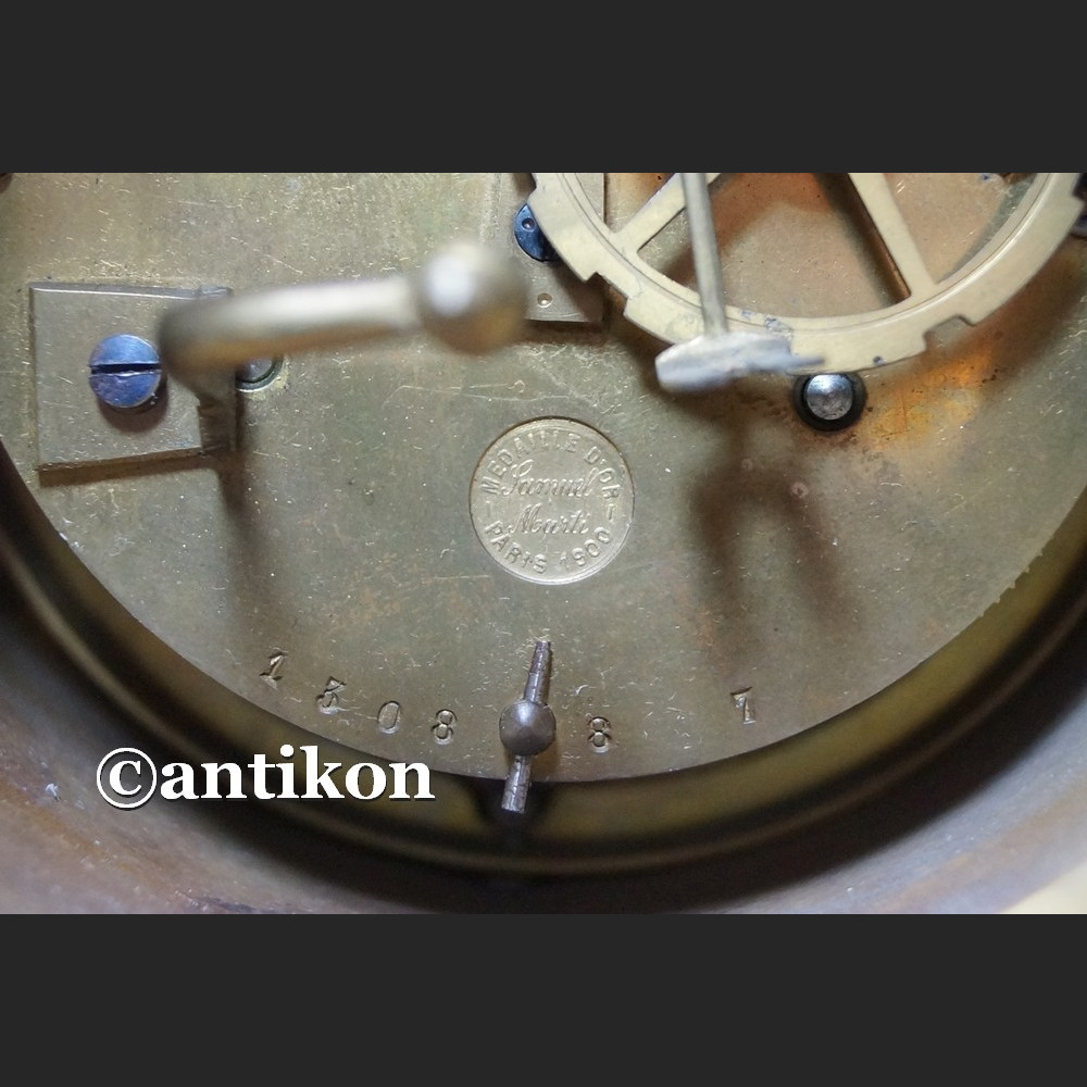 Stary zegar z różowego marmuru Francja 1900r 