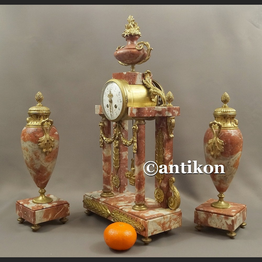 Stary zegar z różowego marmuru Francja 1900r 