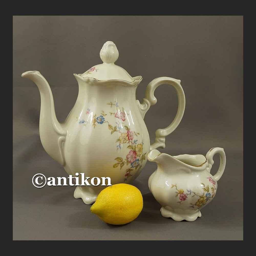 Porcelana Bawarska dzbanek do herbaty kawy i mlecznik Porcelana Bawarska dzbanek do herbaty kawy i mlecznik