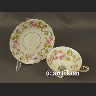 Filiżanka kolekcjonerska bawarska porcelana urocze kwiaty Filiżanka kolekcjonerska bawarska porcelana urocze kwiaty