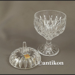 Cukierniczka kryształowa na nóżce bomboniera