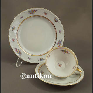 Filiżanka kolekcjonerska stara porcelana zestaw śniadaniowy  trio z kwiatkami