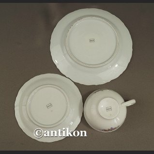 Filiżanka kolekcjonerska stara porcelana zestaw śniadaniowy trio z kwiatkami Filiżanka kolekcjonerska stara porcelana zestaw śniadaniowy trio z kwiatkami