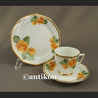Filiżanka vintage zestaw śniadaniowy  herbaciane róże trio Filiżanka vintage zestaw śniadaniowy  herbaciane róże trio