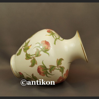 Wazon Rosenthal wielki biały z różami cudowny wzór Rigoletto ok. 1940 r. Wazon Rosenthal wielki biały z różami cudowny wzór Rigoletto ok. 1940 r.