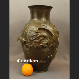 Waza z brązu sygnowana Chiny antyk z XIX w