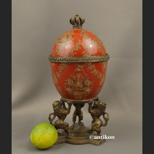 Carskie jajo szkatuła z lwami 