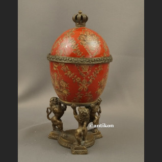 Carskie jajo szkatuła z lwami 