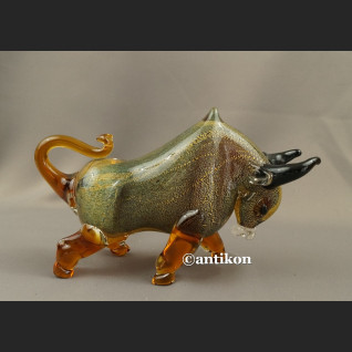 Figura z Murano szklany byk symbol giełdowej hossy 