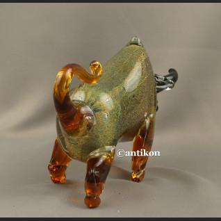 Szklana figura z Murano szklany byk symbol giełdowej hossy 