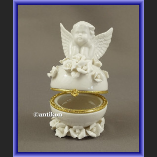 Szkatułka aniołek porcelanowa z różami Szkatułka aniołek porcelanowa z różami