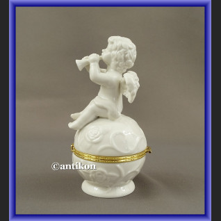 Szkatułka aniołek porcelanowa z trąbką 