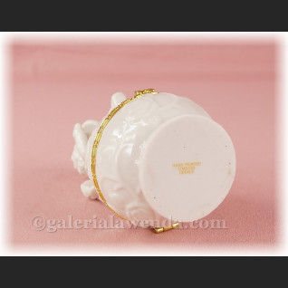 Szkatułka aniołek porcelanowa z harfą