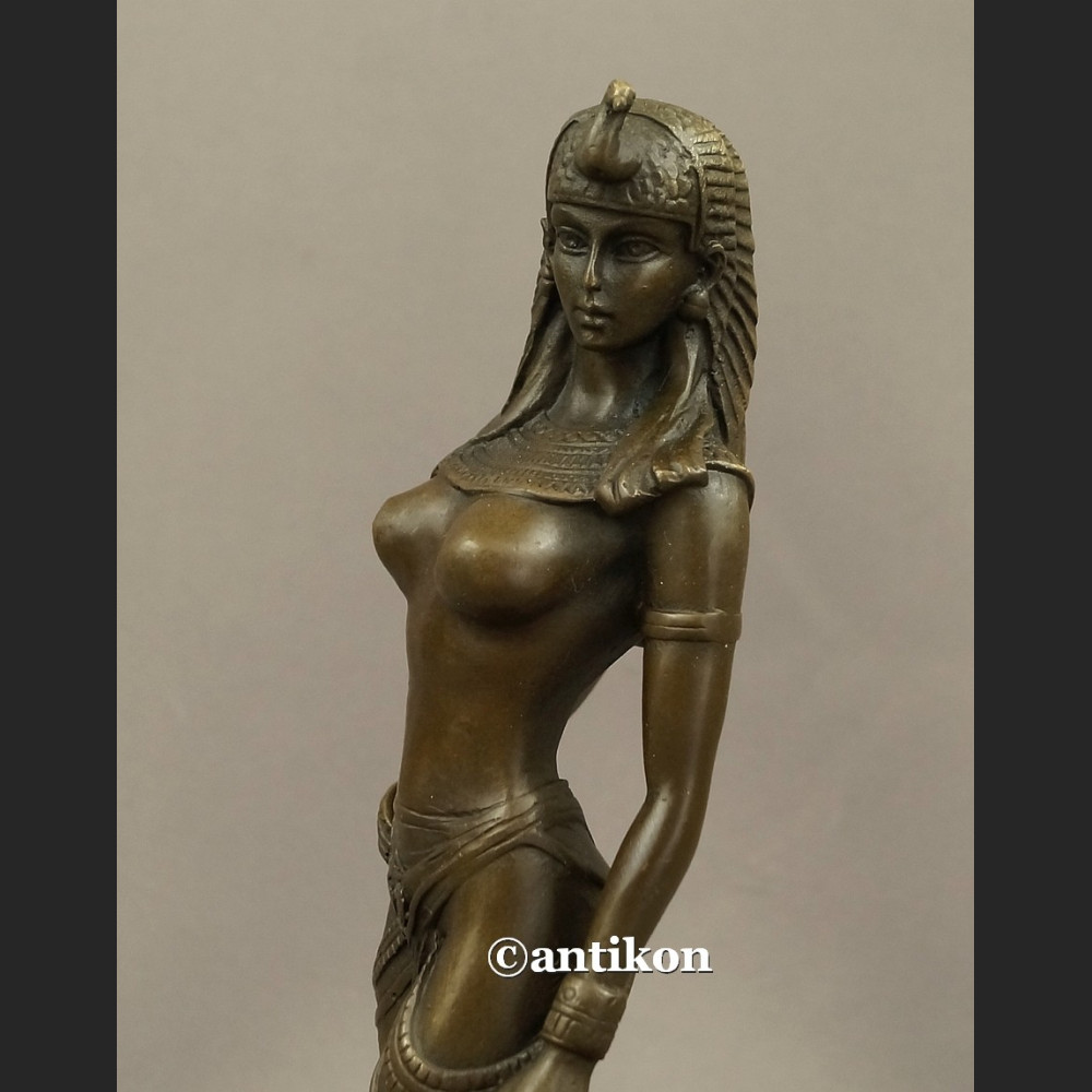 Creed distress exposition Rzeźba z brązu śliczna Kleopatra z dzikim kotem drapieżny akt - Galeria  Antikon