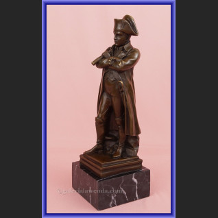 Rzeźba z brązu Napoleon z lunetą Francja Rzeźba z brązu Napoleon z lunetą Francja