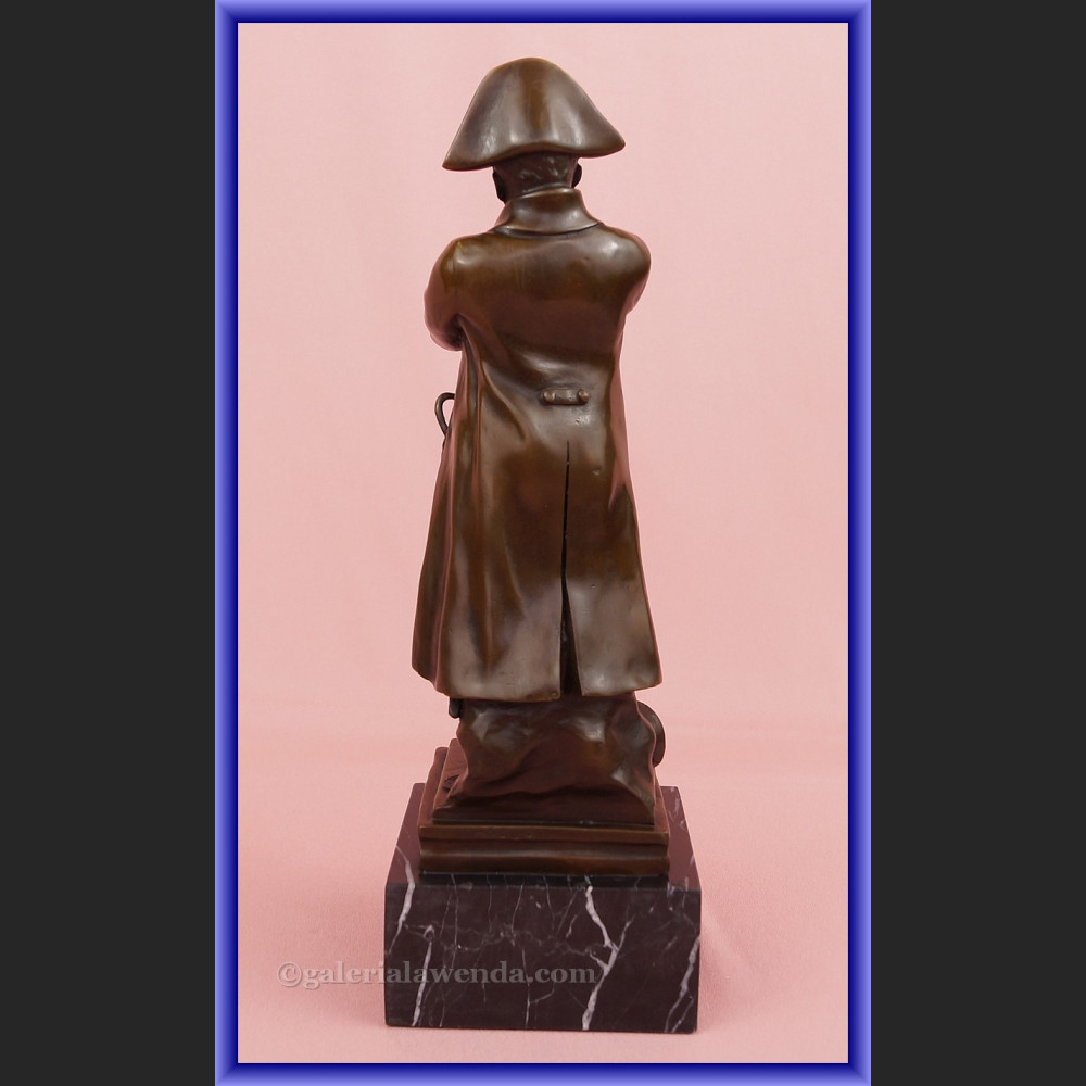 Rzeźba z brązu Napoleon z lunetą Francja Rzeźba z brązu Napoleon z lunetą Francja