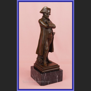 Rzeźba z brązu Napoleon z lunetą Francja Rzeźba z brązu Napoleon z lunetą Francja
