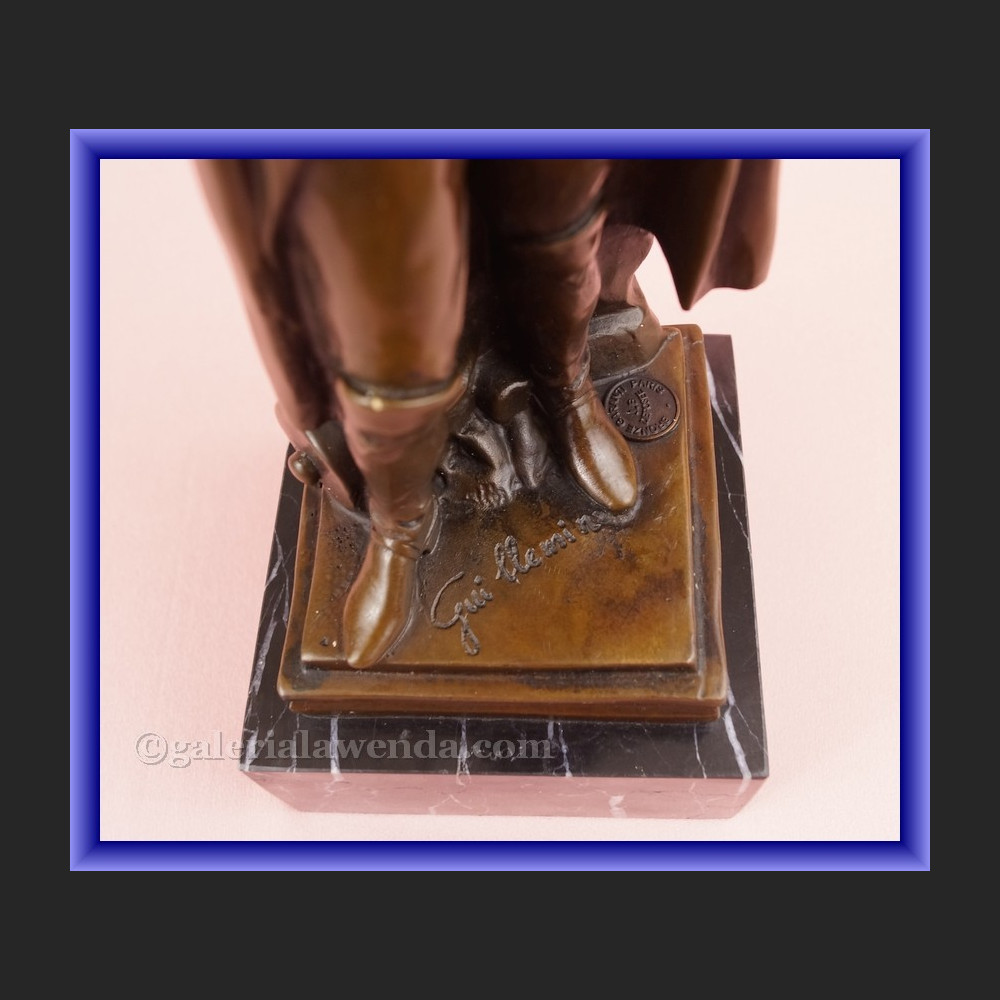 Rzeźba z brązu Napoleon z lunetą Francja Rzeźba z brązu Napoleon z lunetą Francja