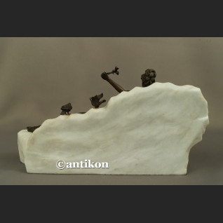 Kominkowa rzeźba dwie kobiety urocze ptaszki brąz i marmur 