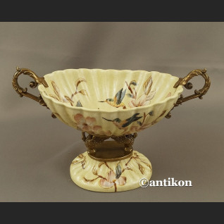 Patera porcelanowa z kolibrami w stylu japońskim Patera porcelanowa z kolibrami w stylu japońskim