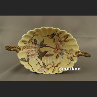 Patera porcelanowa z kolibrami w stylu japońskim Patera porcelanowa z kolibrami w stylu japońskim