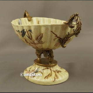 Patera porcelanowa z kolibrami w stylu japońskim Patera porcelanowa z kolibrami w stylu japońskim