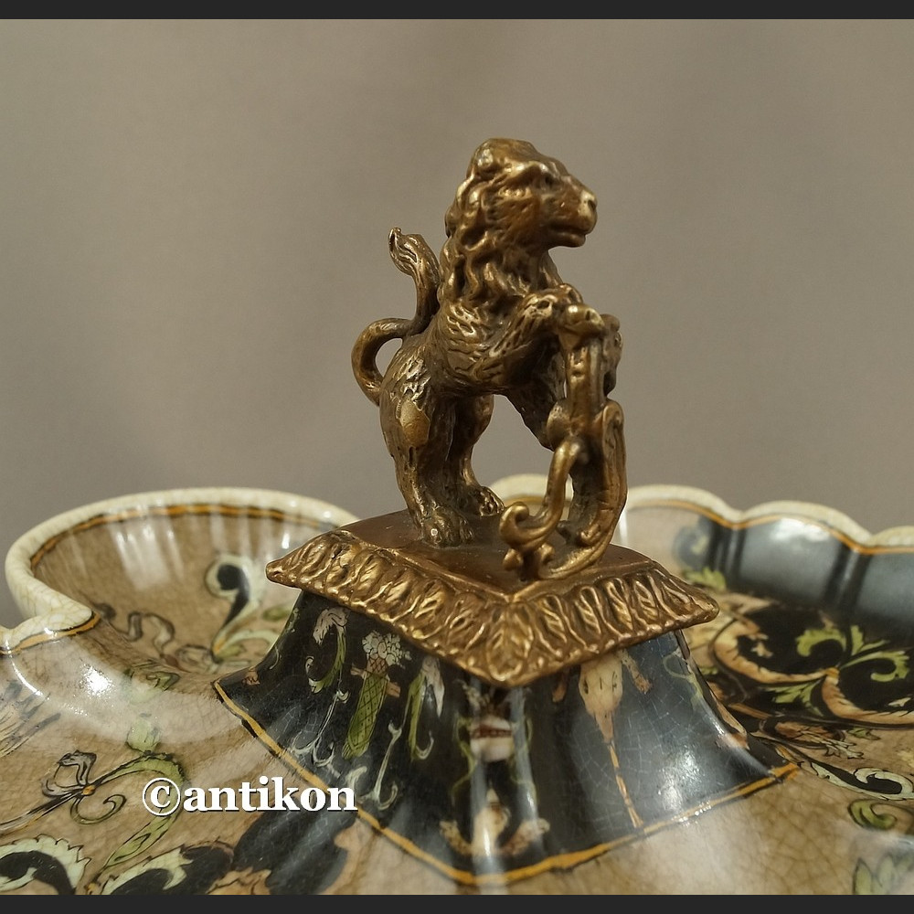 Patera z lwem kabaret porcelanowy Patera z lwem kabaret porcelanowy