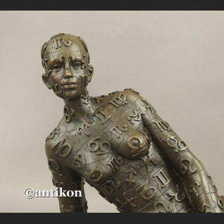 Rzeźba z brązu modernistyczny akt Dali 