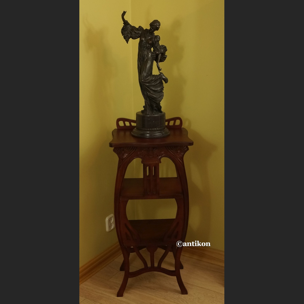 Kolumna drewniany postument  wysoki stolik pod rzeźbę lub lampę 