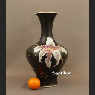 Wazon Rosenthal wielki z lilią malowany Wazon Rosenthal wielki z lilią malowany