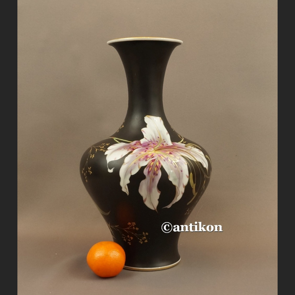 Wazon Rosenthal wielki z lilią malowany Wazon Rosenthal wielki z lilią malowany
