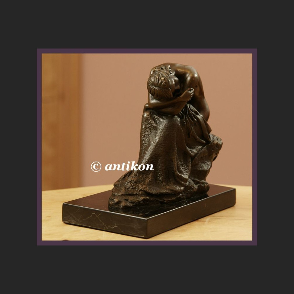 ŚLICZNA ŚPIĄCA DZIEWCZYNA AKT Z BRĄZU RZEŹBA ART DECO ŚLICZNA ŚPIĄCA DZIEWCZYNA AKT Z BRĄZU RZEŹBA ART DECO