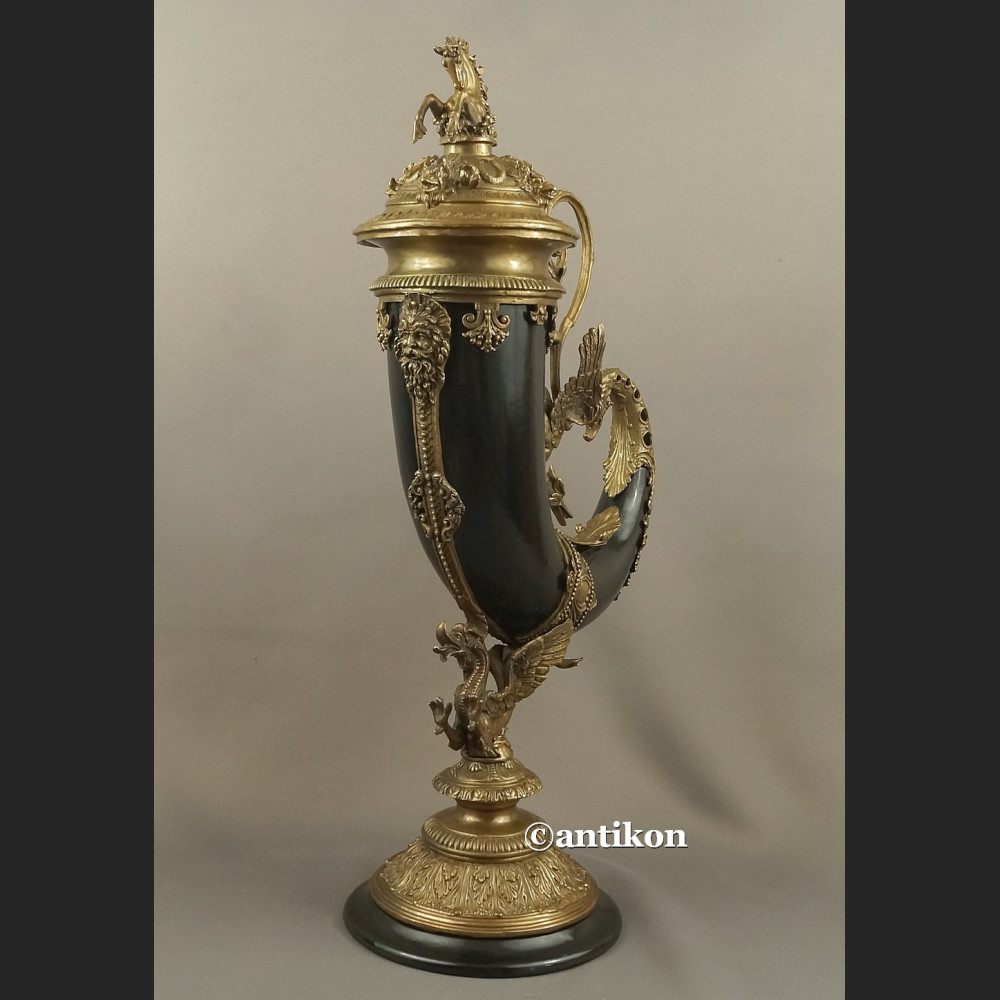 Róg obfitości wielki porcelana z brązem