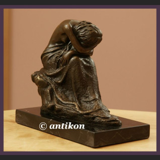 ŚLICZNA ŚPIĄCA DZIEWCZYNA AKT Z BRĄZU RZEŹBA ART DECO ŚLICZNA ŚPIĄCA DZIEWCZYNA AKT Z BRĄZU RZEŹBA ART DECO