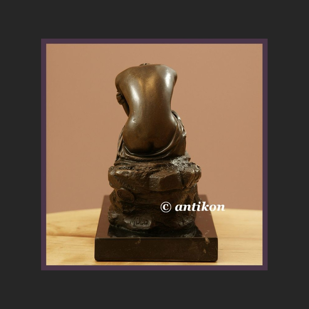 ŚLICZNA ŚPIĄCA DZIEWCZYNA AKT Z BRĄZU RZEŹBA ART DECO ŚLICZNA ŚPIĄCA DZIEWCZYNA AKT Z BRĄZU RZEŹBA ART DECO