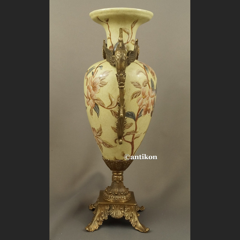 Wazon duży z łabędziami 